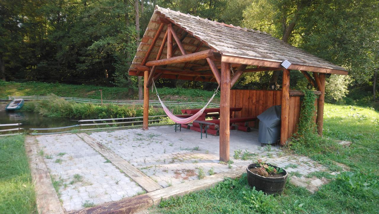 Appartamento Zrebcin Mlyncok Slovenska Lupca Esterno foto