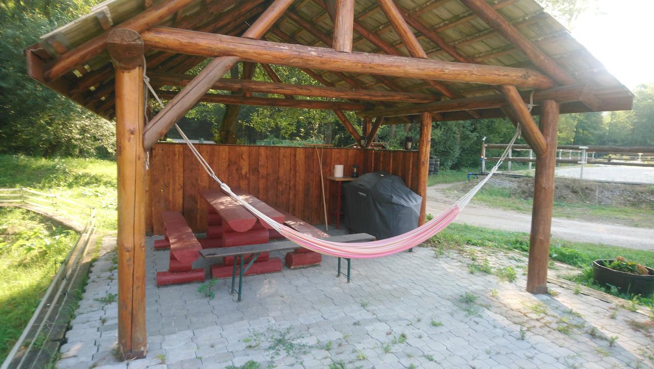 Appartamento Zrebcin Mlyncok Slovenska Lupca Esterno foto